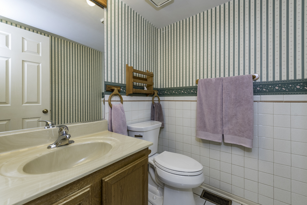 1834 Arbor Court, Gurnee, IL 60031