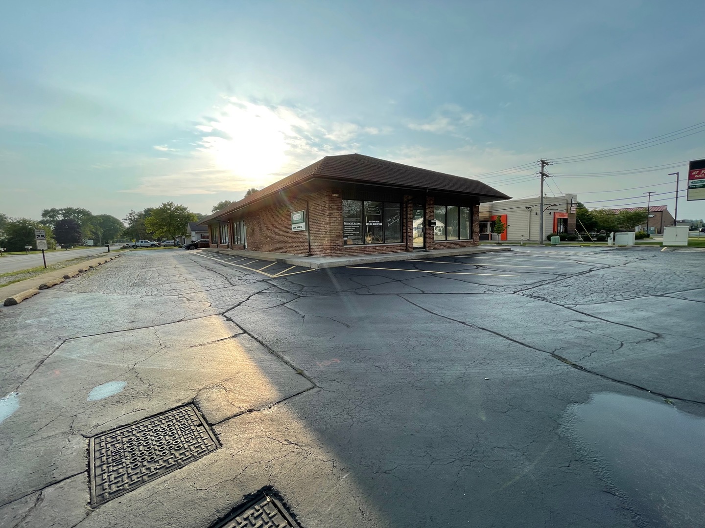 613 Front Street, McHenry, IL 60050