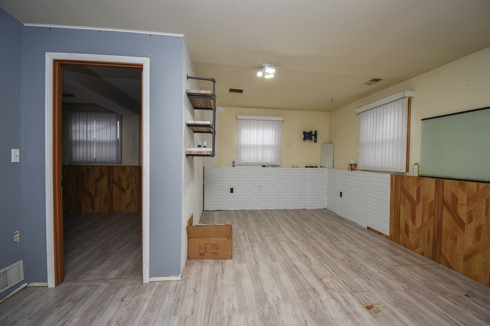 38169 N North Shore Avenue, Beach Park, IL 60087