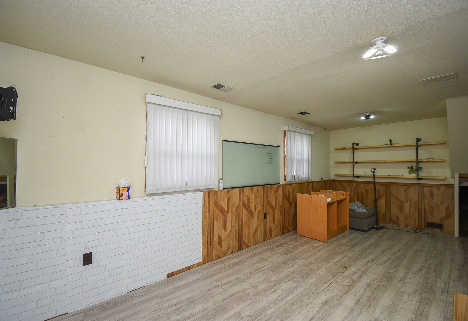 38169 N North Shore Avenue, Beach Park, IL 60087