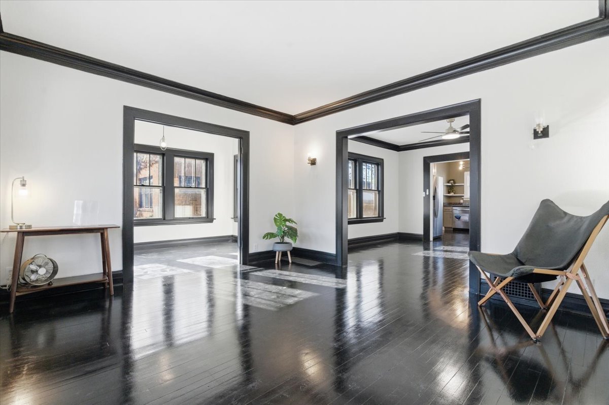 306 Oak Crest Street, Waukegan, IL 60085