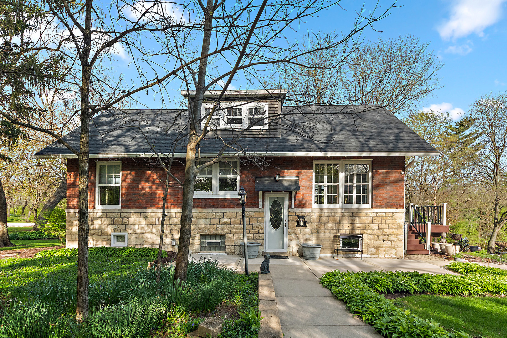 8609 W 121st Street, Palos Park, IL 60464