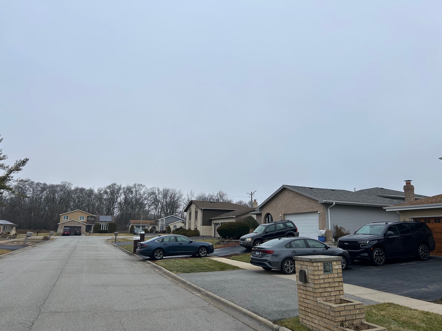 18619 Laramie Road, Country Club Hills, IL 60478