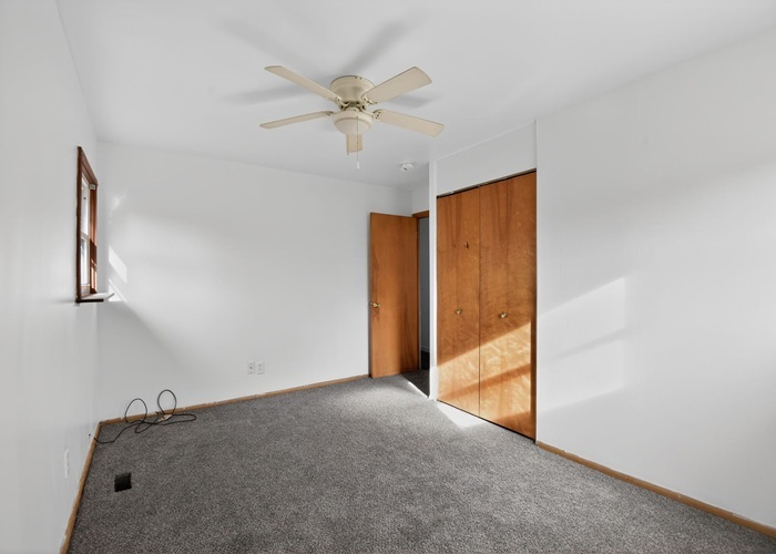 127 S Scottswood Drive, Urbana, IL 61802