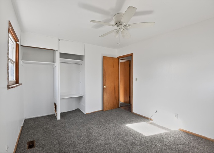 127 S Scottswood Drive, Urbana, IL 61802