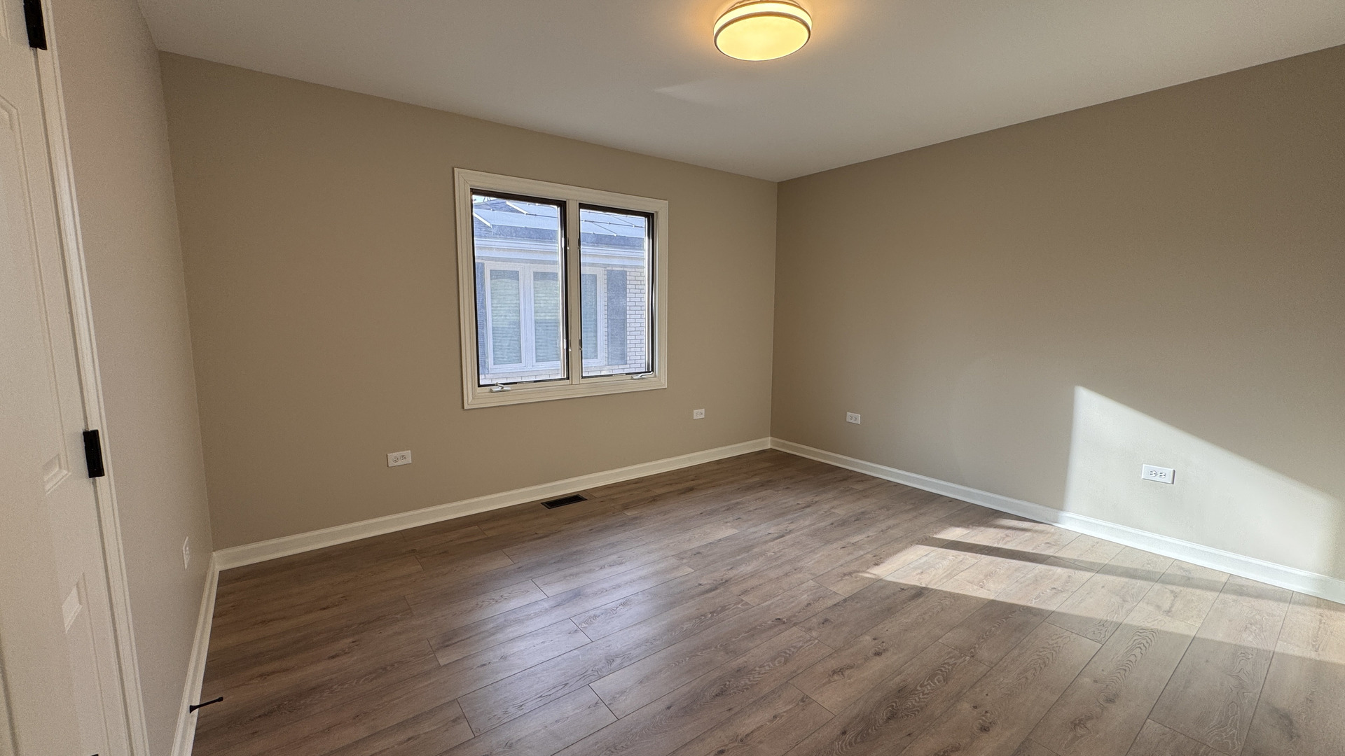 253 E 165TH Street, South Holland, IL 60473