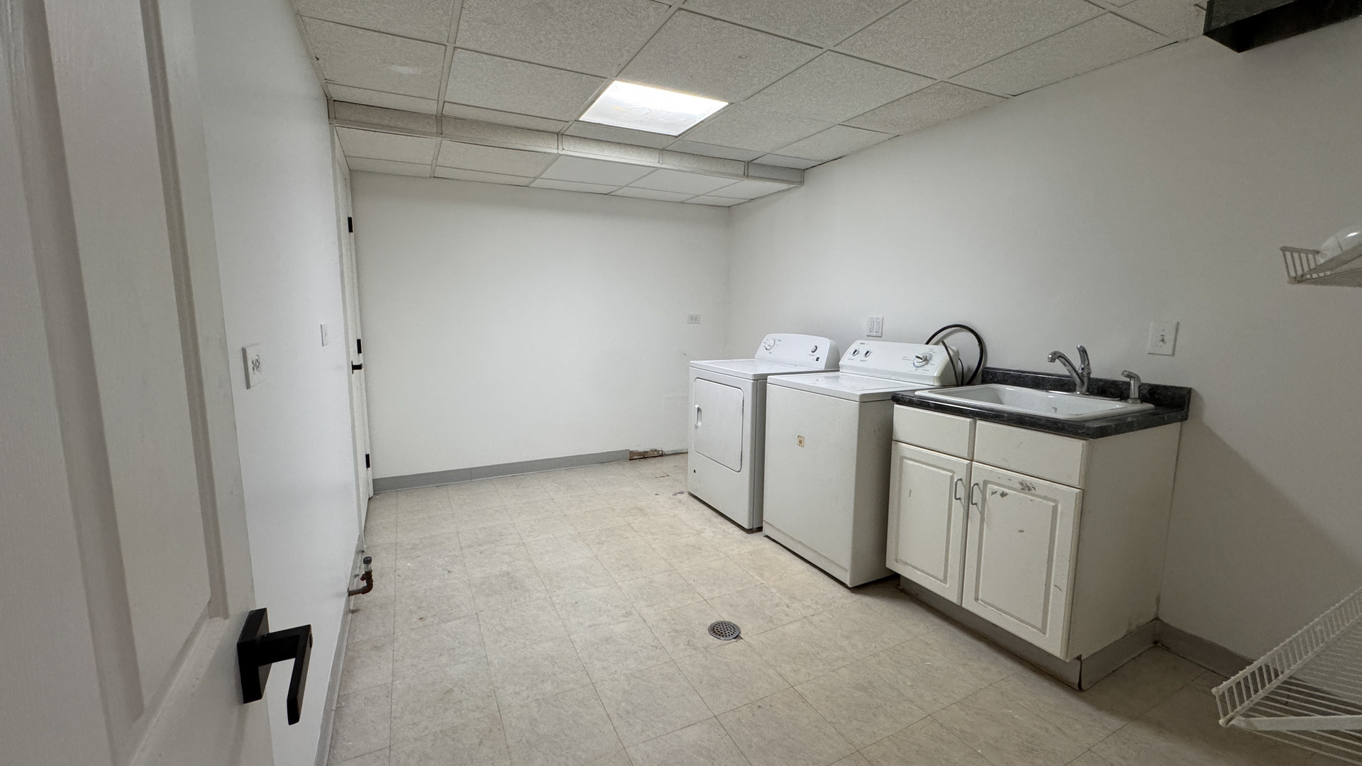 253 E 165TH Street, South Holland, IL 60473