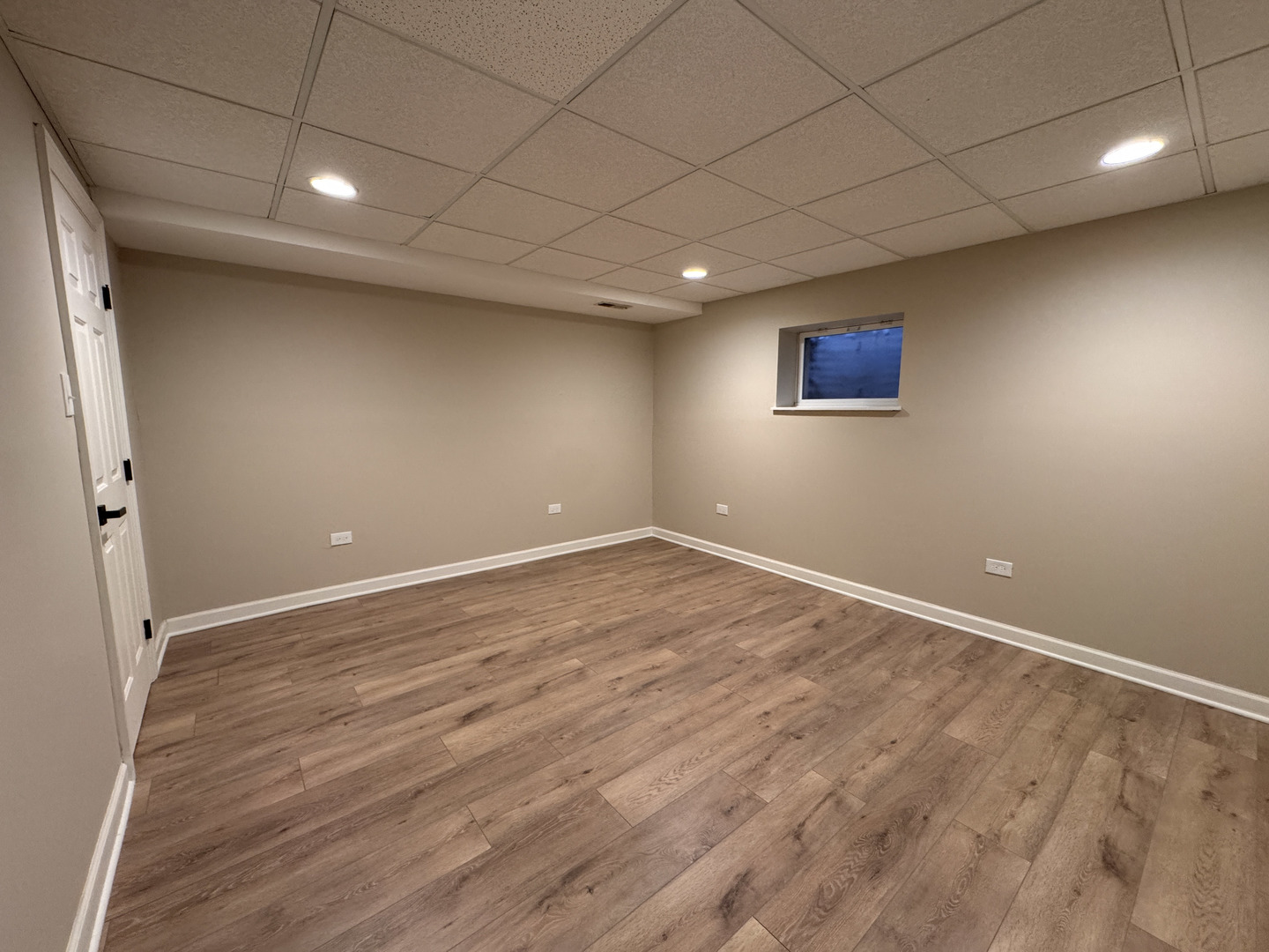 253 E 165TH Street, South Holland, IL 60473