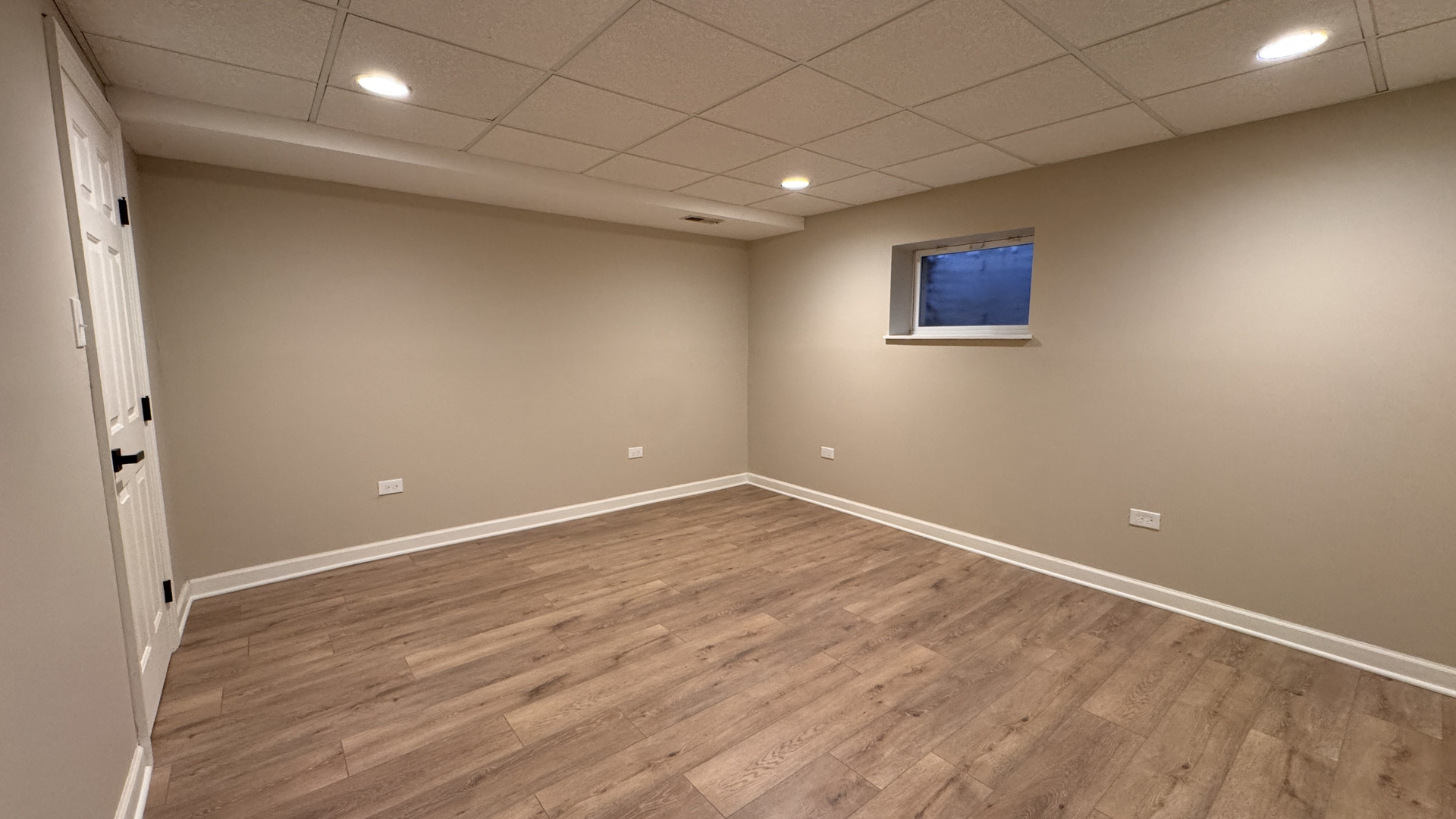 253 E 165TH Street, South Holland, IL 60473