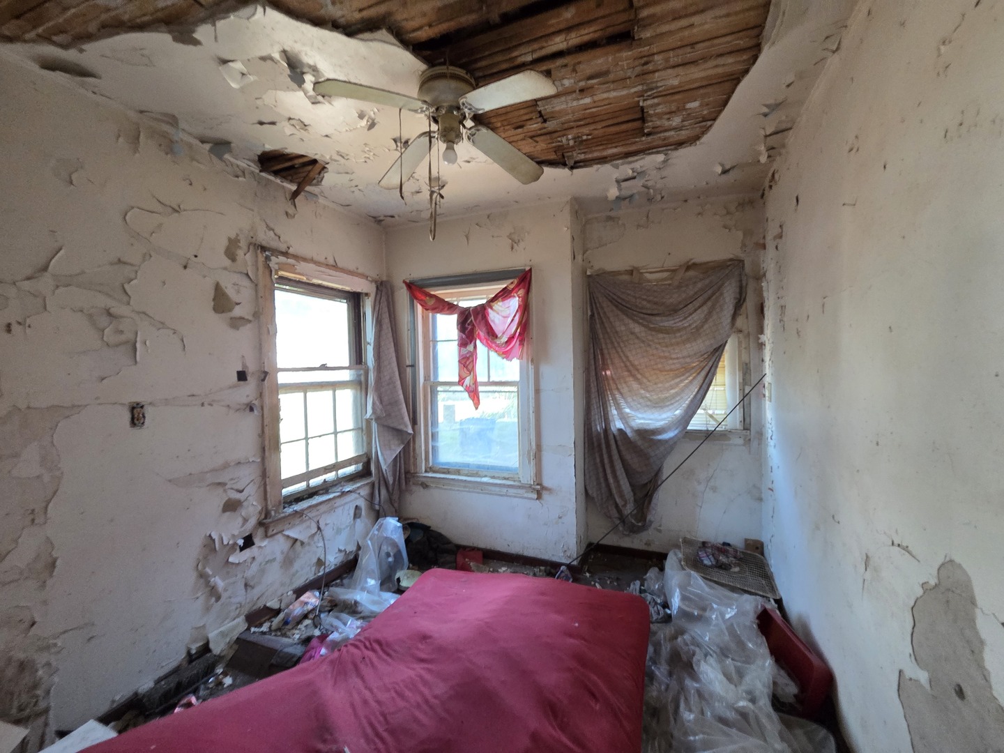 61 E 155th Street, Harvey, IL 60426