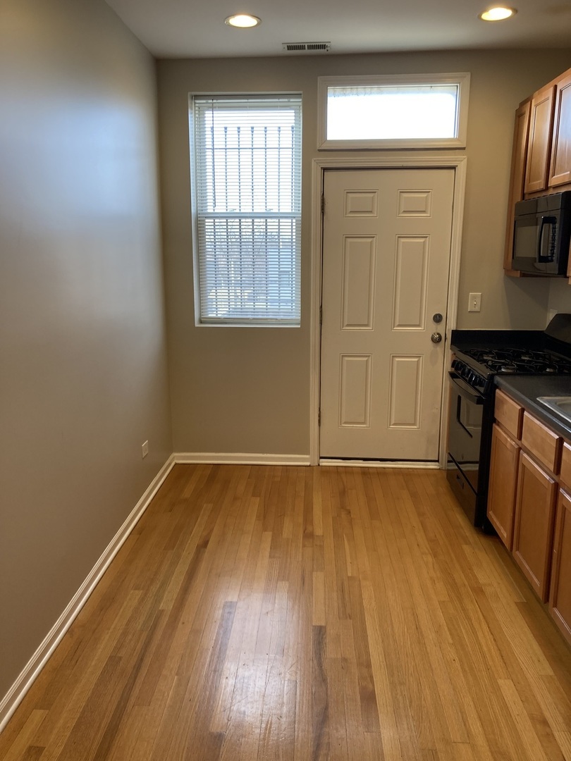 4042 S CALUMET Avenue #3S, Chicago, IL 60653