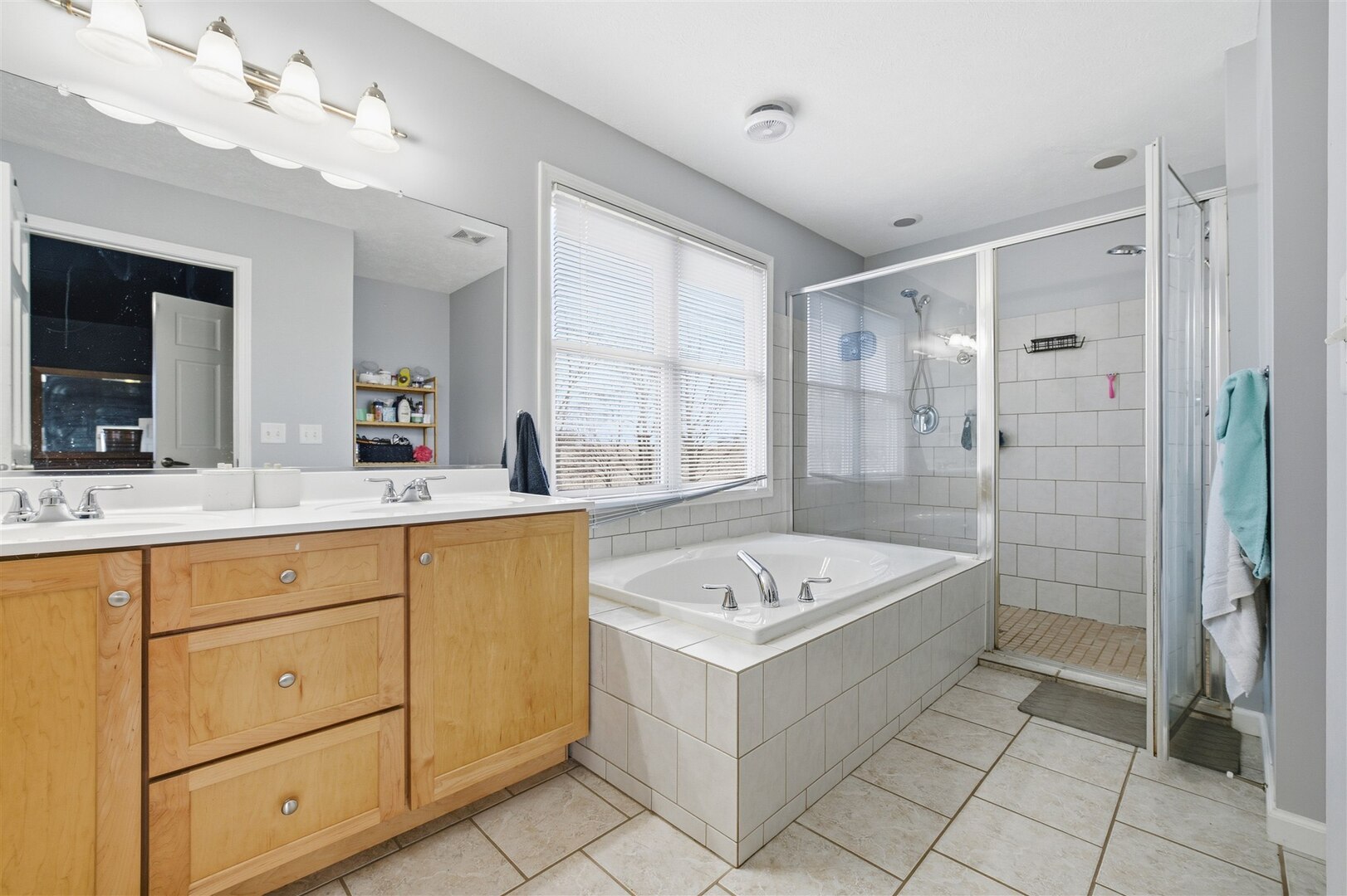 9821 Gabriel Drive, Bloomington, IL 61705