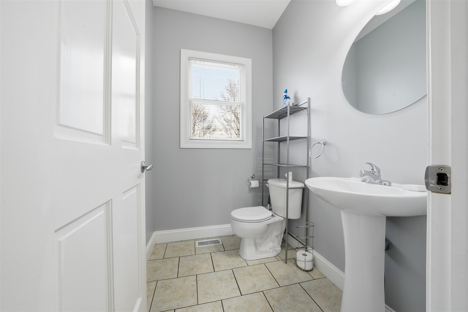 9821 Gabriel Drive, Bloomington, IL 61705