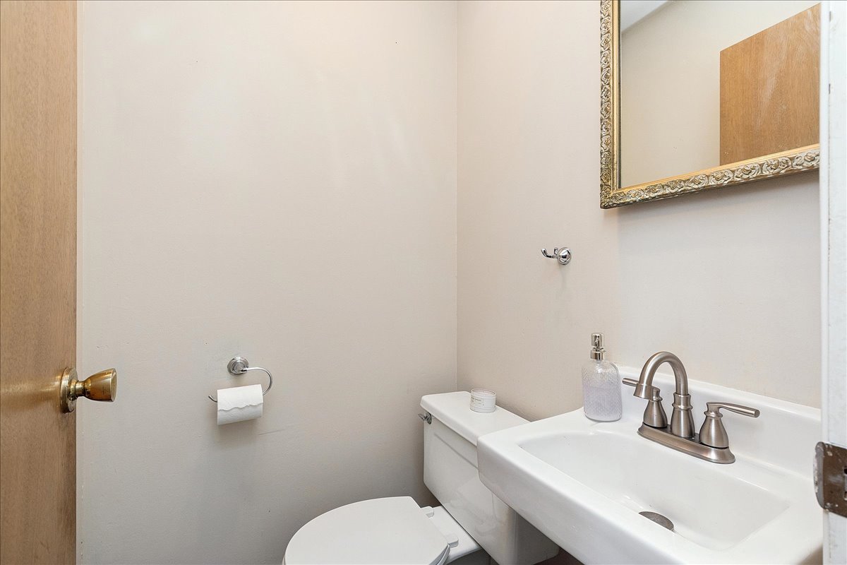 18522 Dixie Highway, Homewood, IL 60430