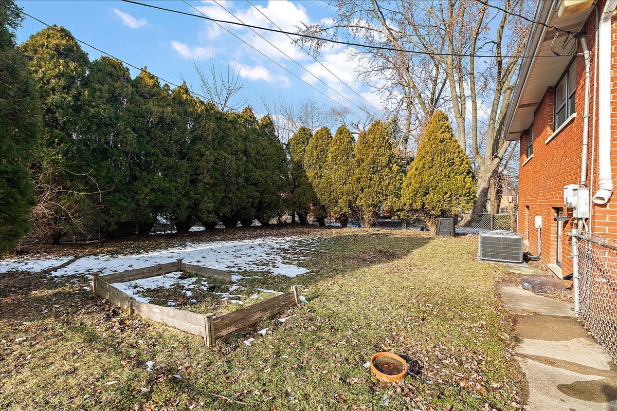 18522 Dixie Highway, Homewood, IL 60430