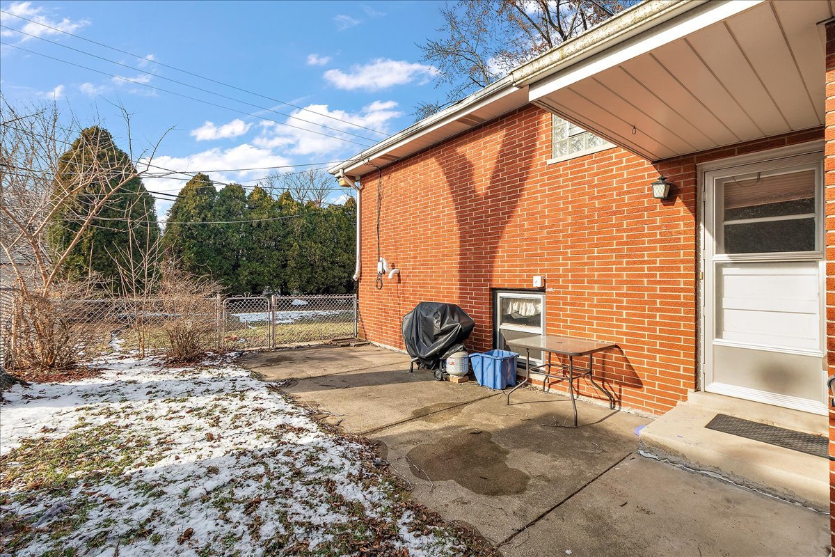 18522 Dixie Highway, Homewood, IL 60430