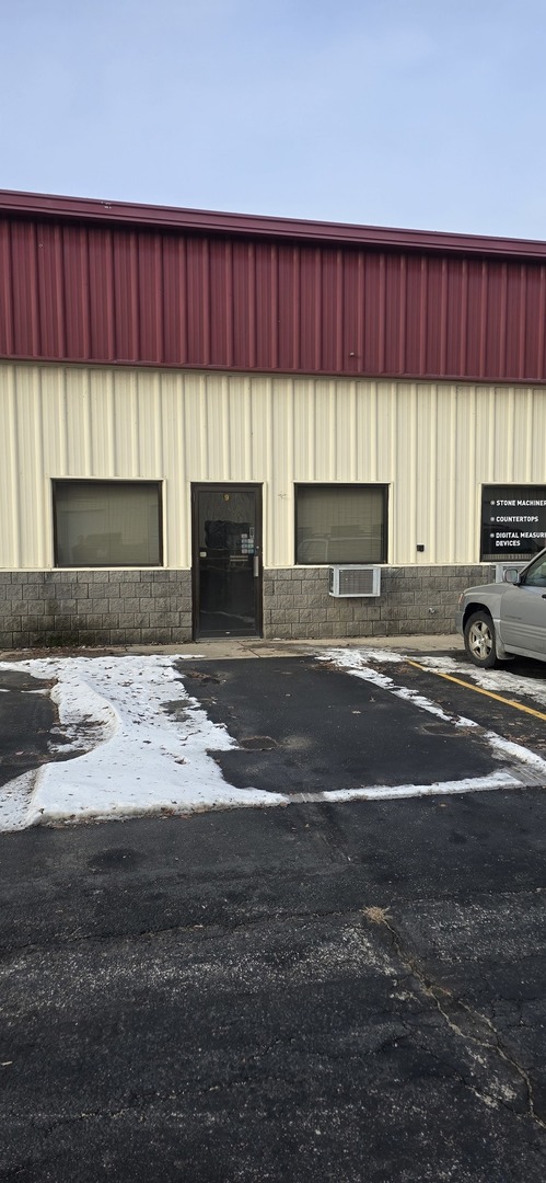 11475 Commercial Street #5, Richmond, IL 60071