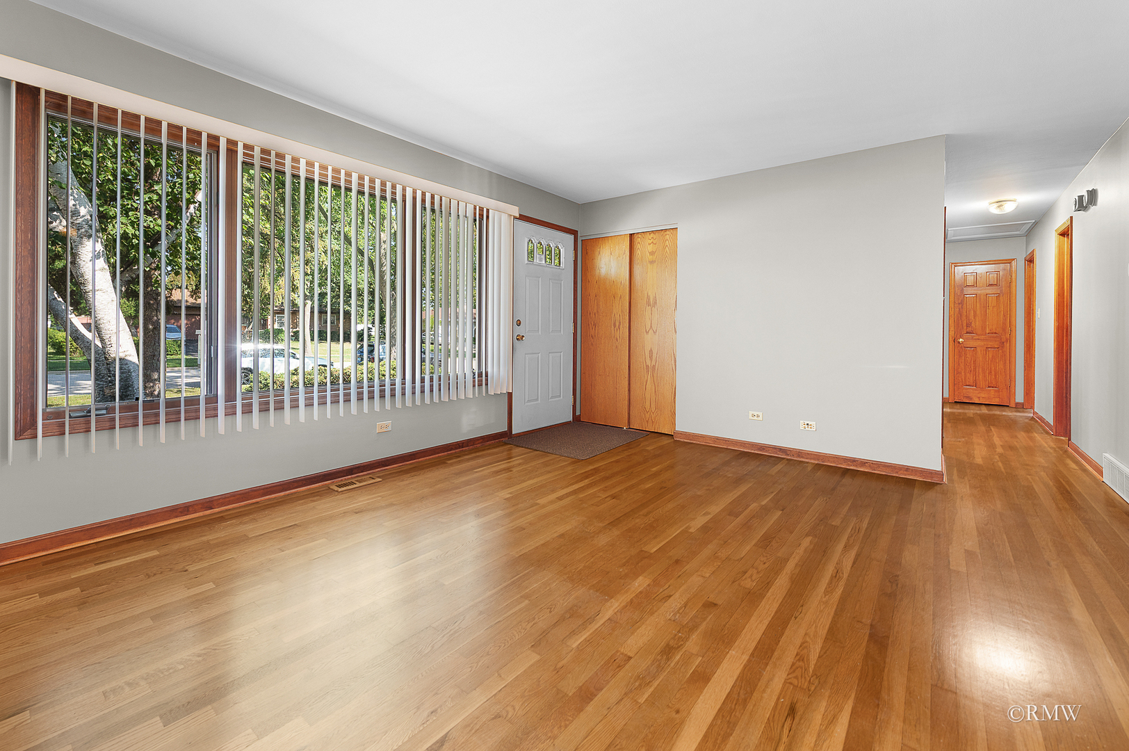 365 Washington Boulevard, Hoffman Estates, IL 60169