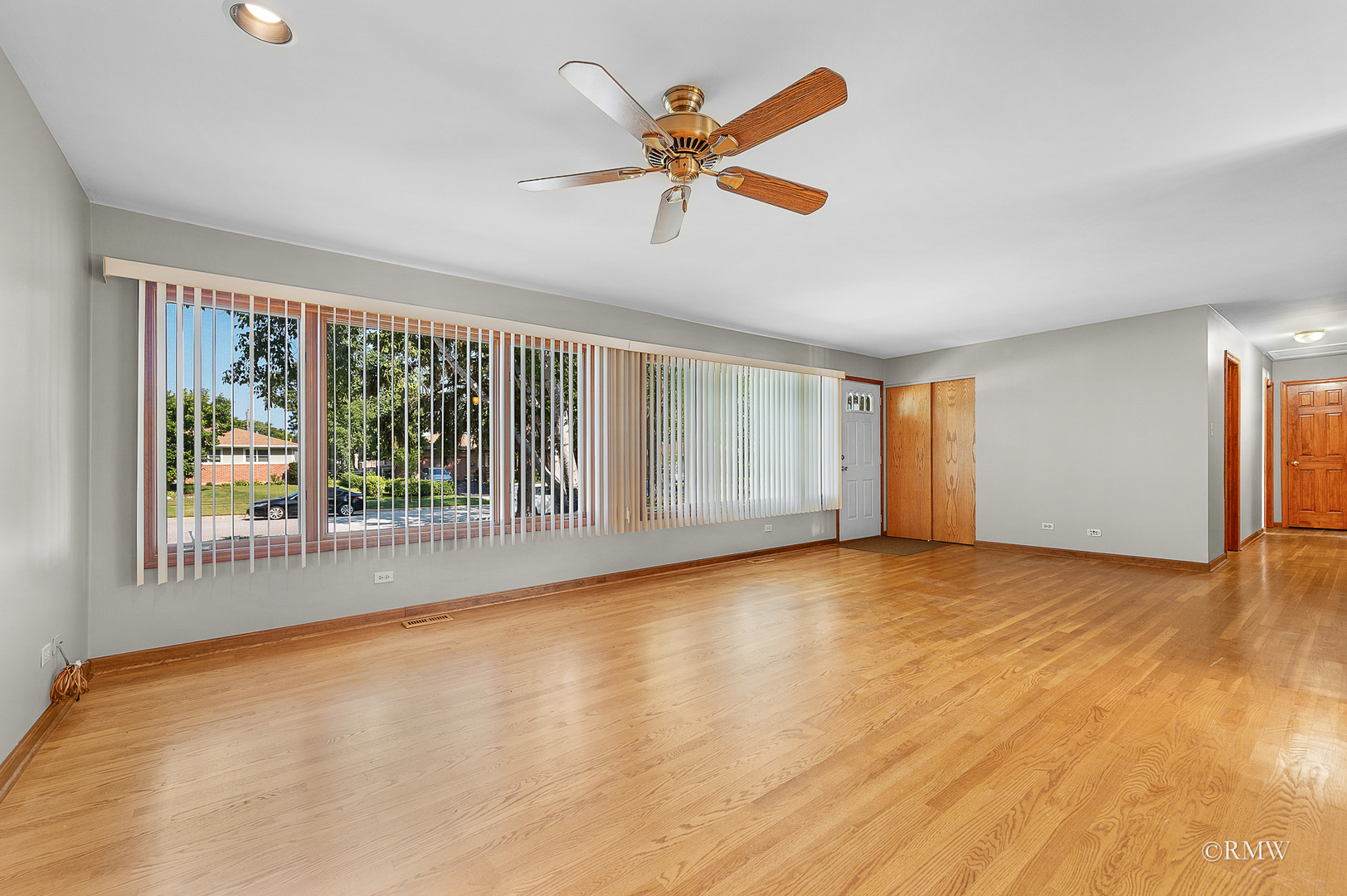 365 Washington Boulevard, Hoffman Estates, IL 60169