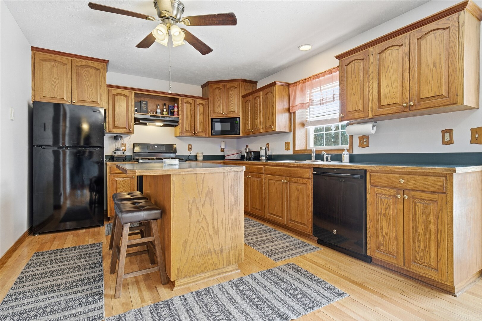 59 Bandecon Way, Bloomington, IL 61704