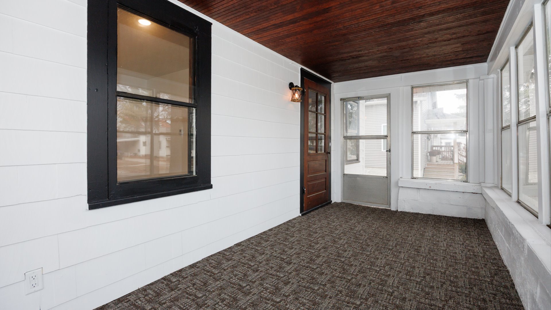 611 E Olive Street, Bloomington, IL 61701