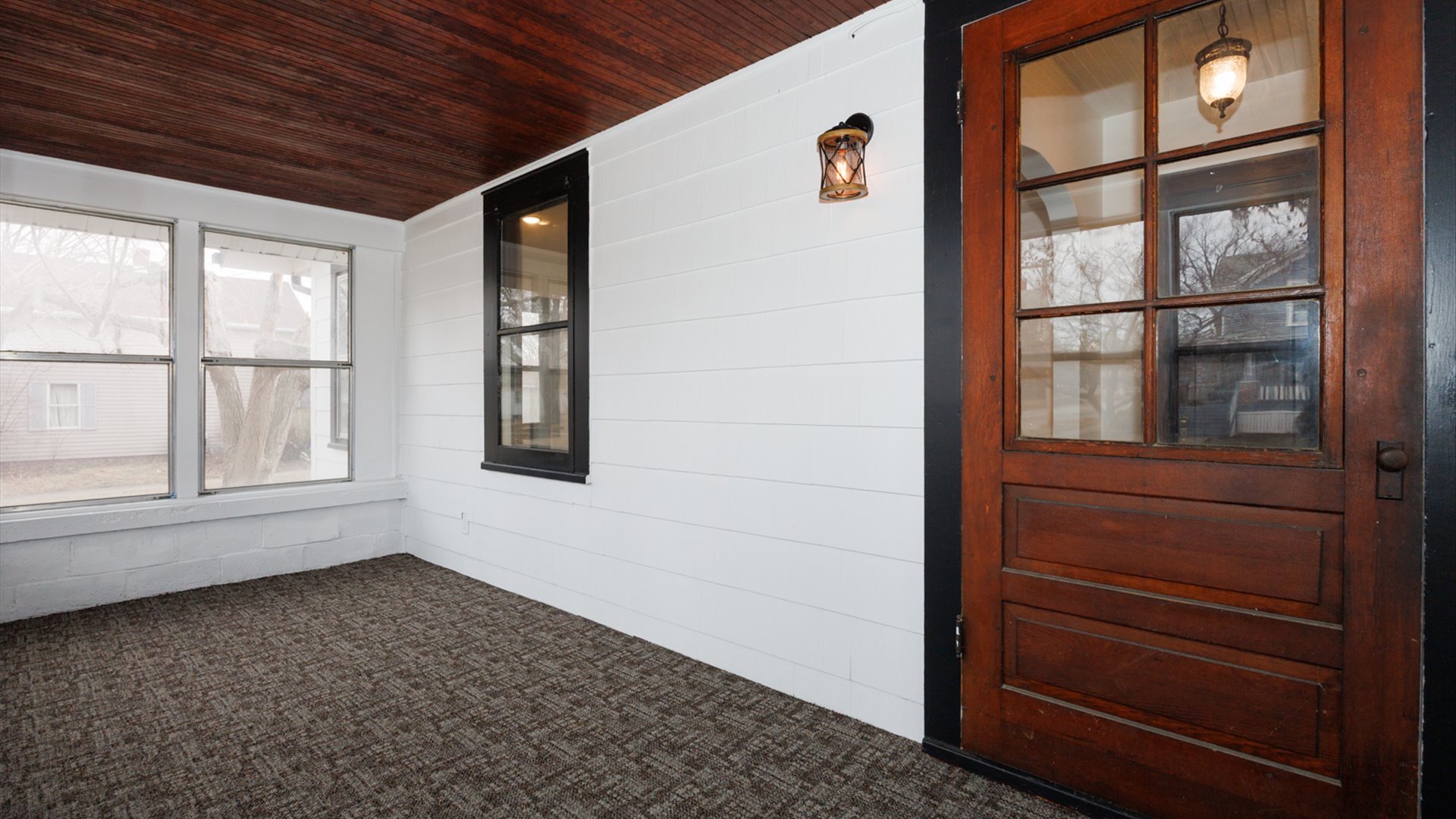 611 E Olive Street, Bloomington, IL 61701