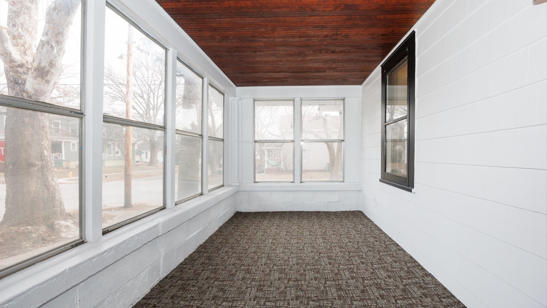 611 E Olive Street, Bloomington, IL 61701