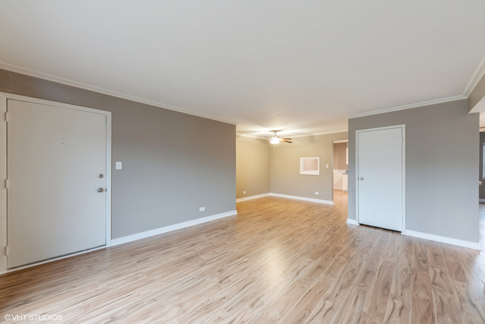 9423 Bay Colony Drive #2S, Des Plaines, IL 60016