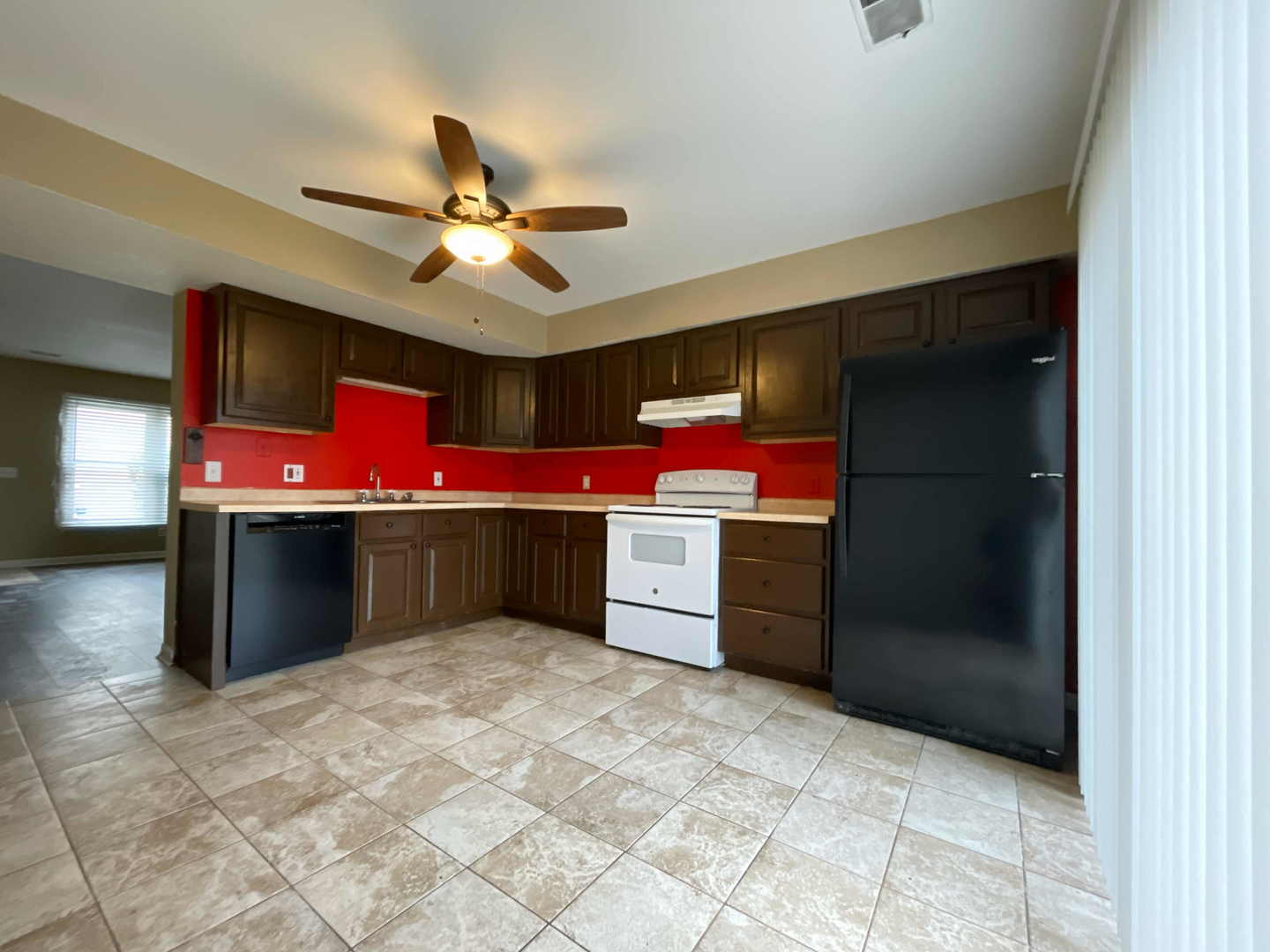 1674 Shamrock Court, Aurora, IL 60505