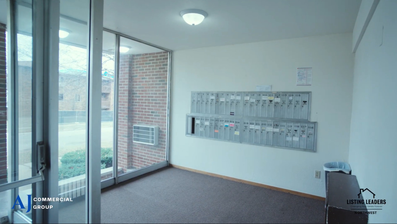 802-810-820 Kimberly Drive, DeKalb, IL 60115