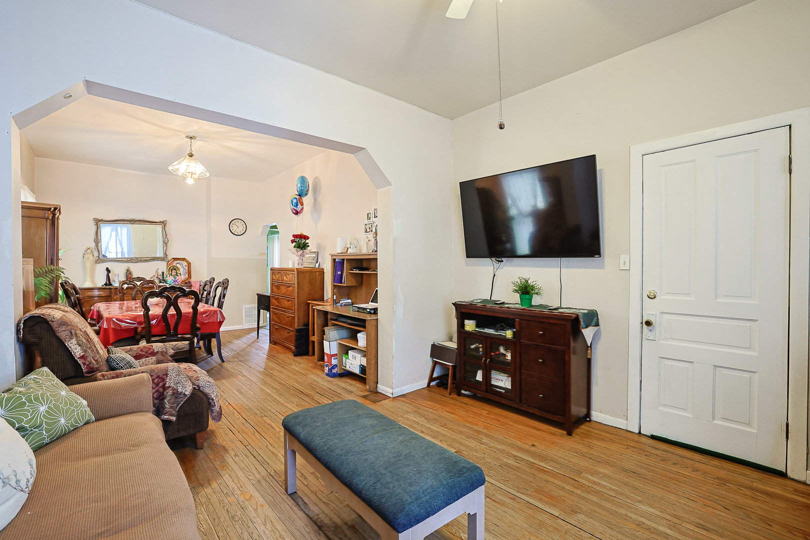 2407 S Lawndale Avenue, Chicago, IL 60623