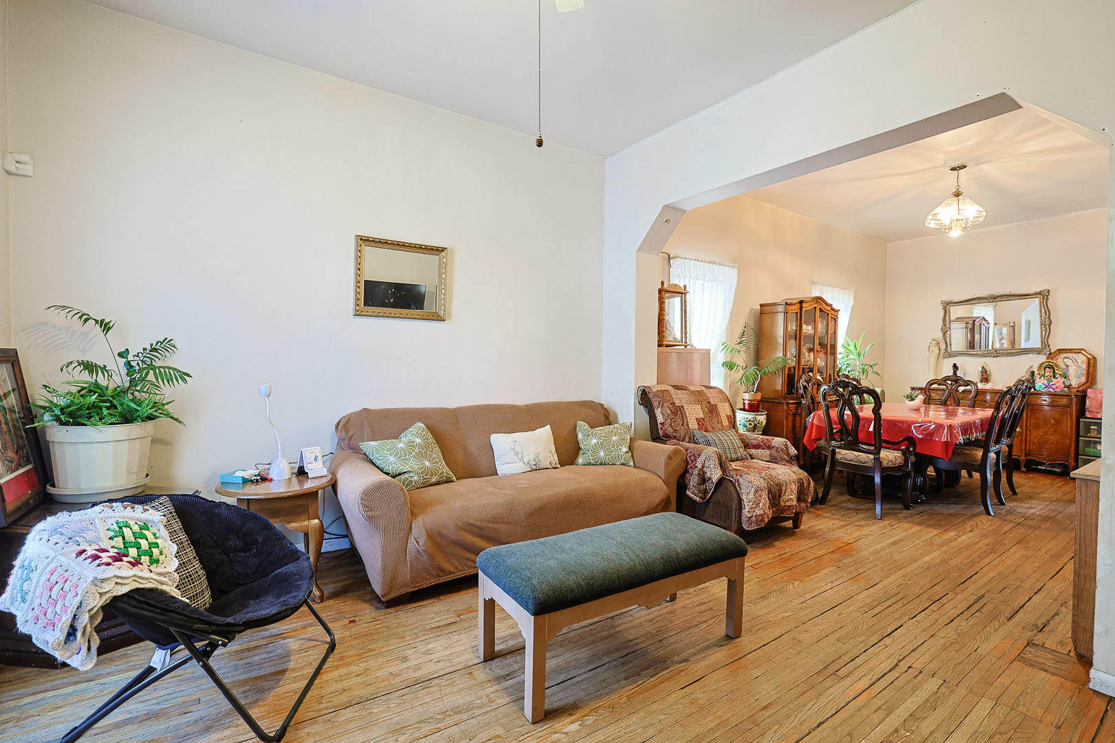 2407 S Lawndale Avenue, Chicago, IL 60623