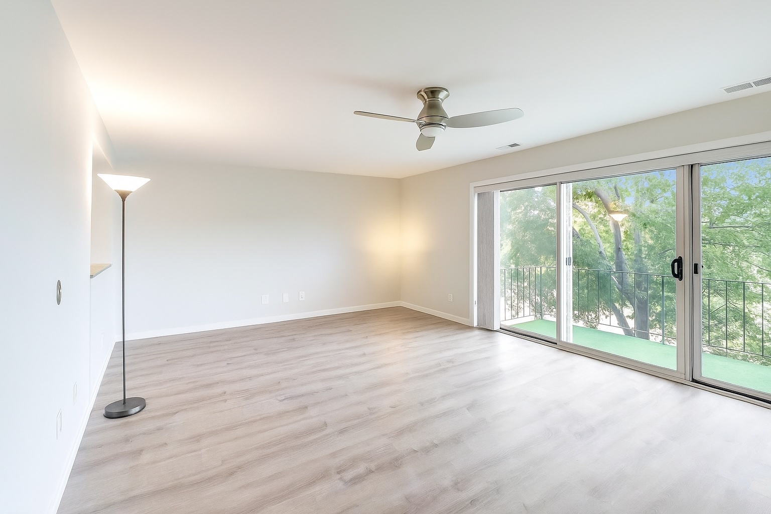 1025 S Fernandez Avenue #3B, Arlington Heights, IL 60005