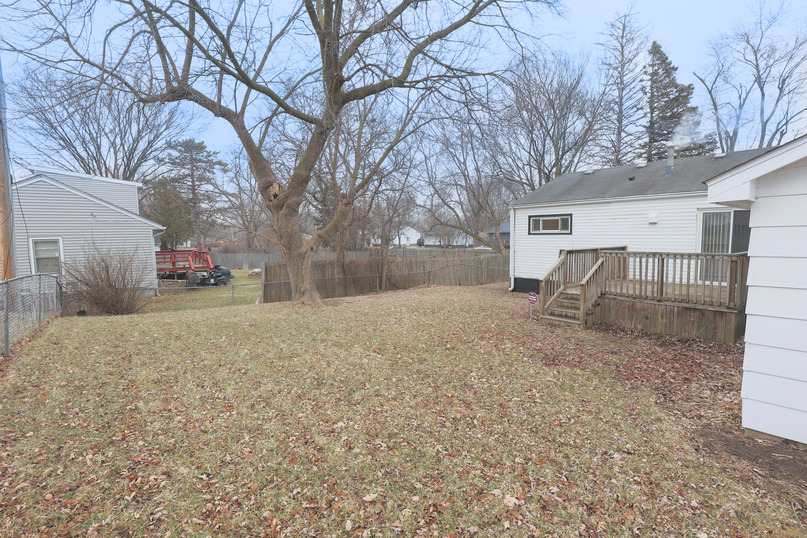 2820 N Elmwood Avenue, Waukegan, IL 60087