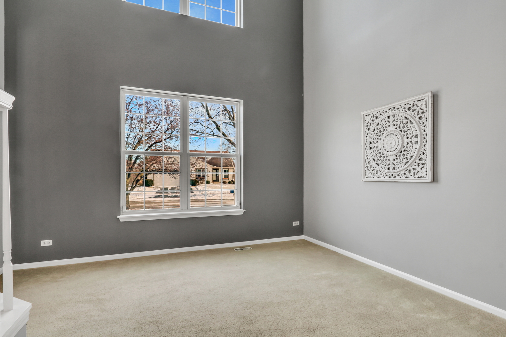 90 N Inverness Court, Round Lake, IL 60073