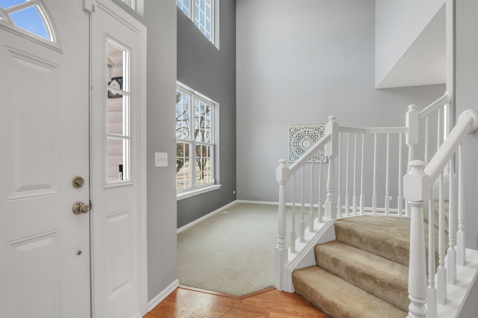 90 N Inverness Court, Round Lake, IL 60073