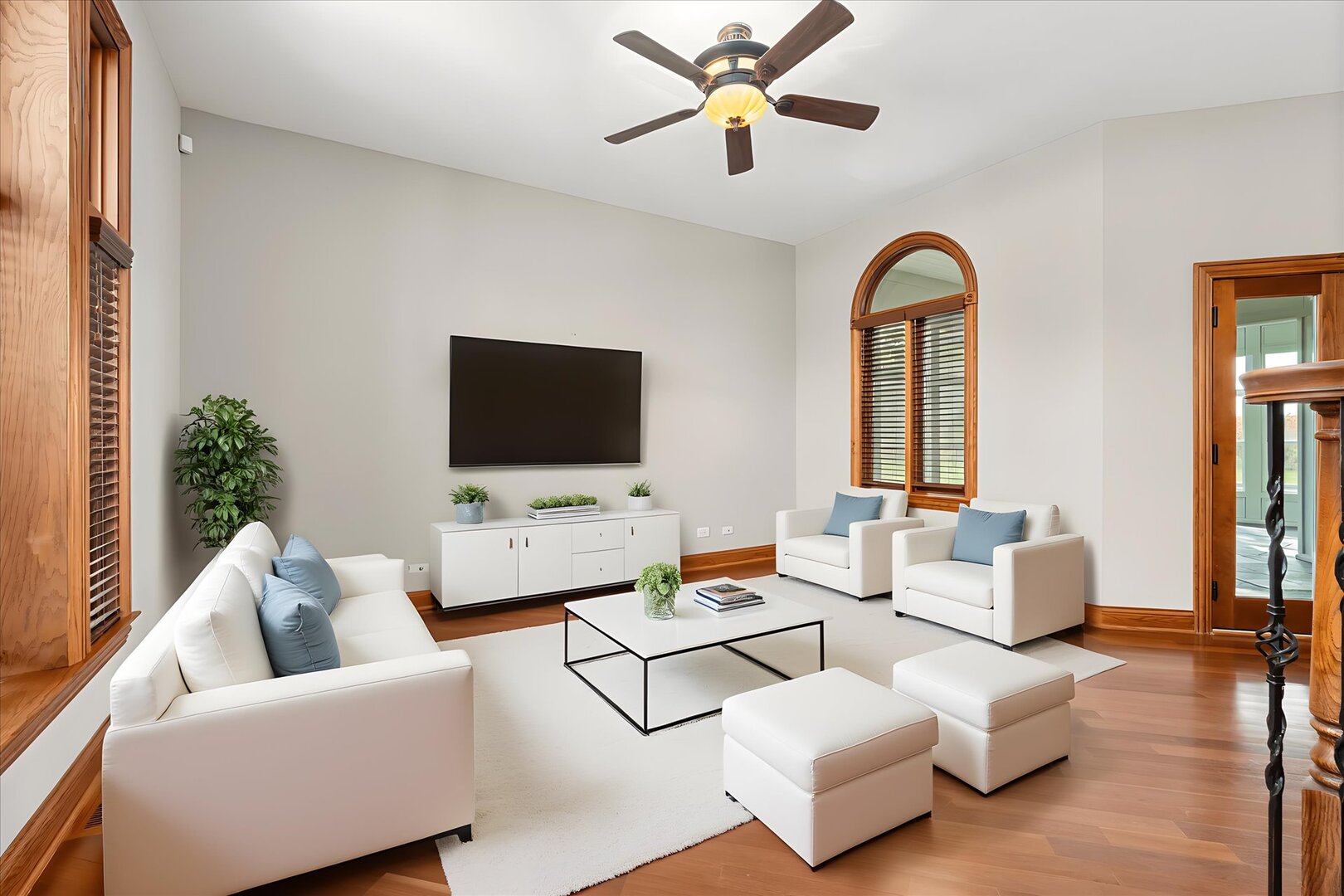 44W465 Plank Road, Hampshire, IL 60140