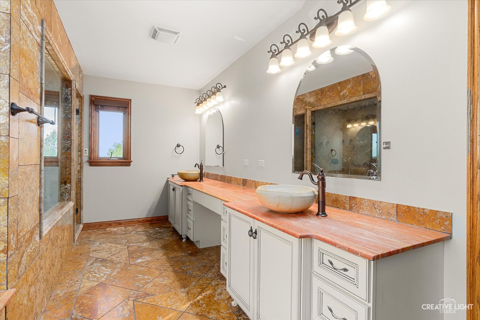 44W465 Plank Road, Hampshire, IL 60140