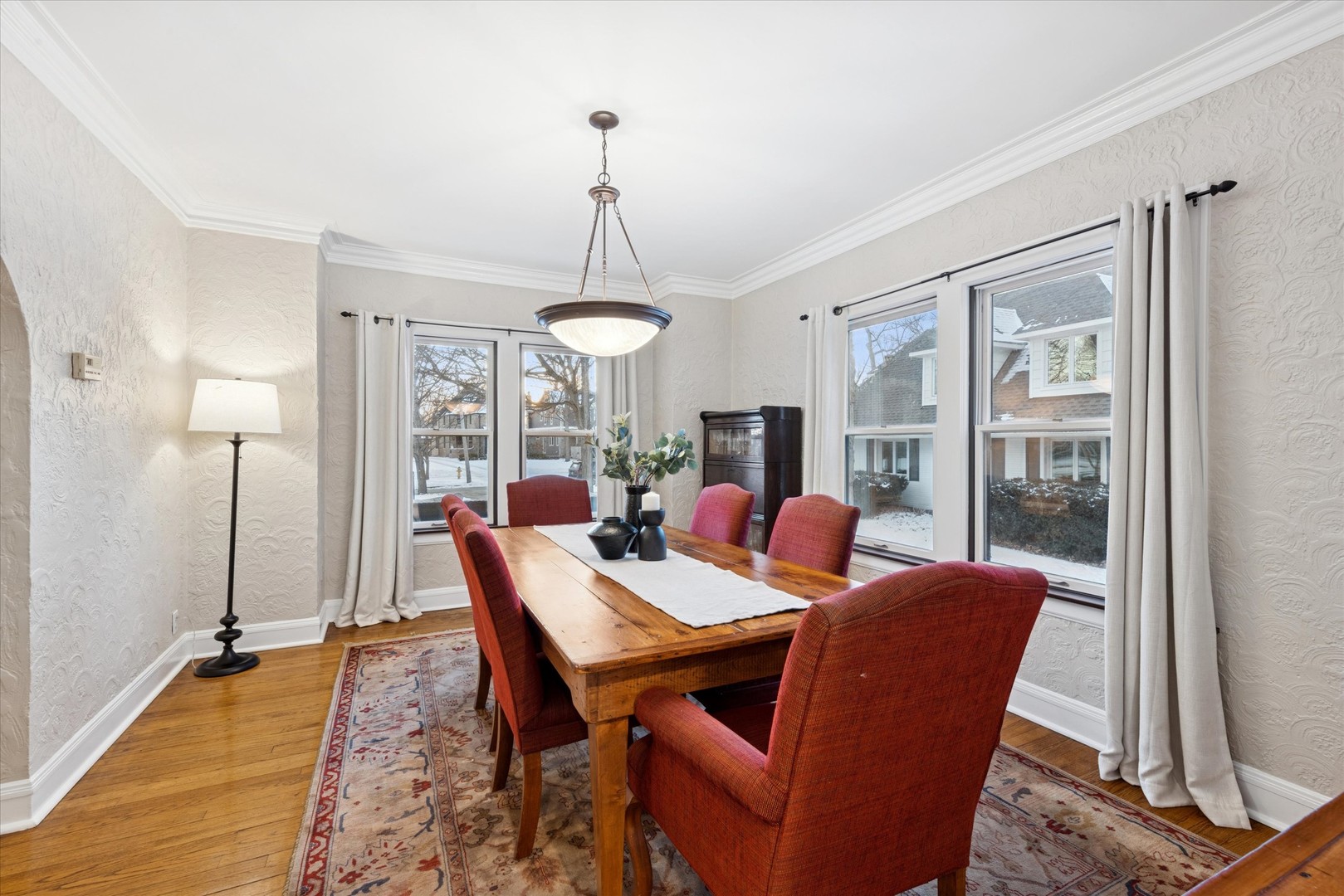 579 Lee Street, Glen Ellyn, IL 60137