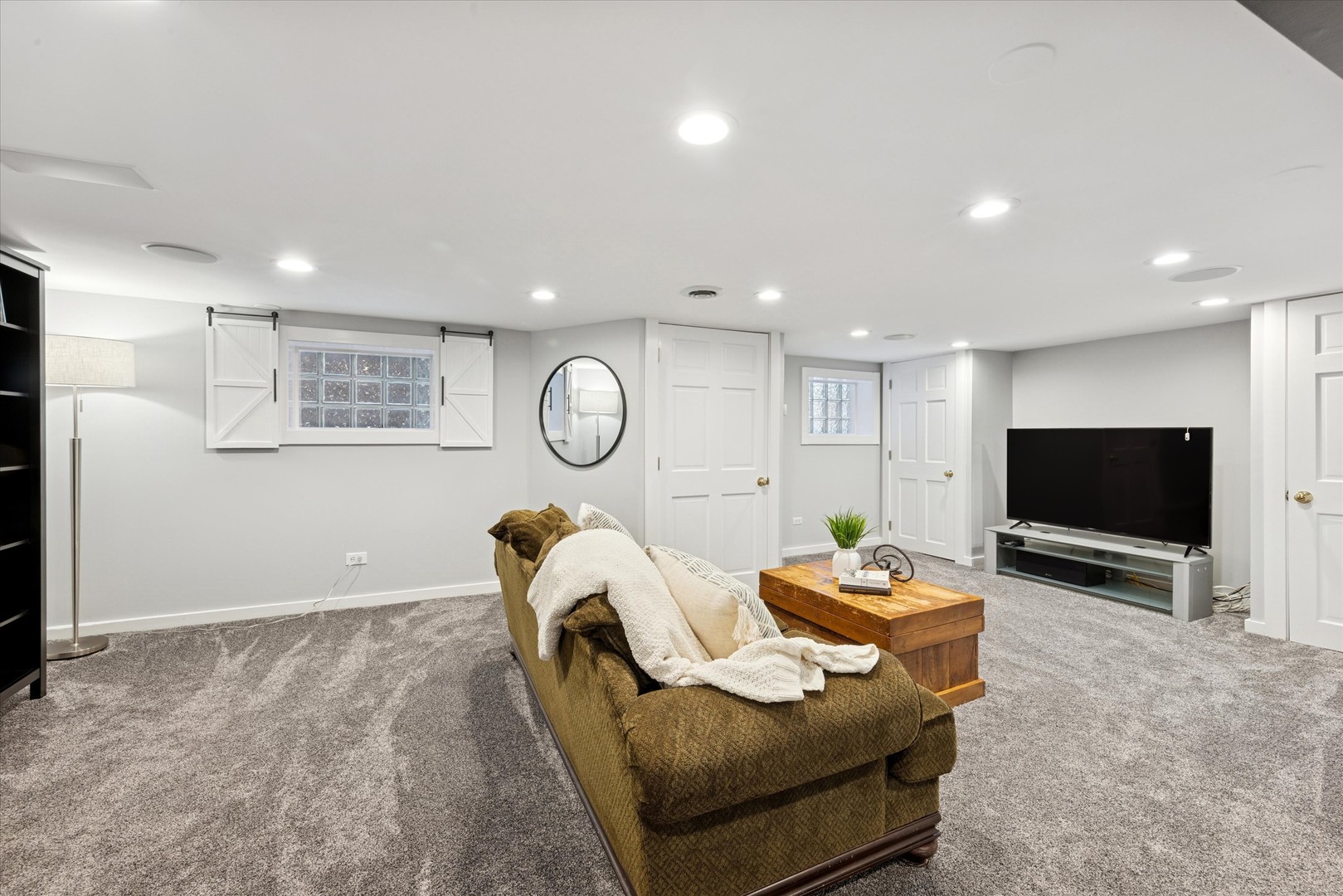 579 Lee Street, Glen Ellyn, IL 60137