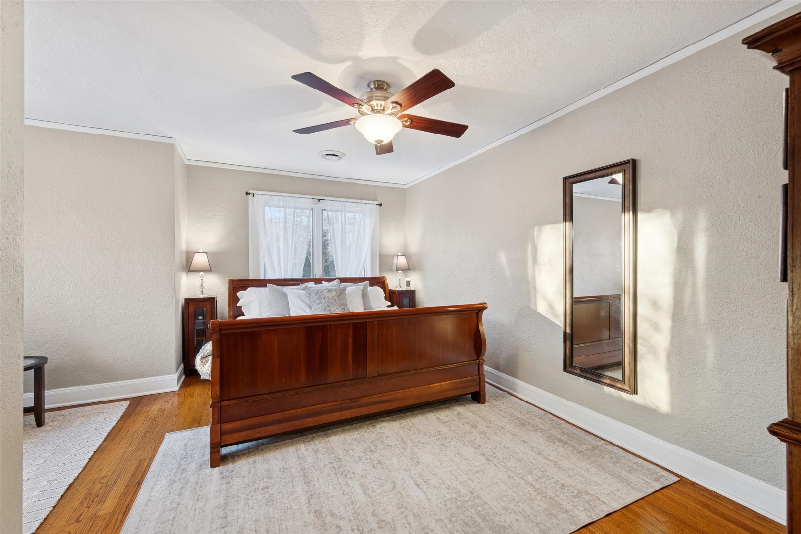 579 Lee Street, Glen Ellyn, IL 60137