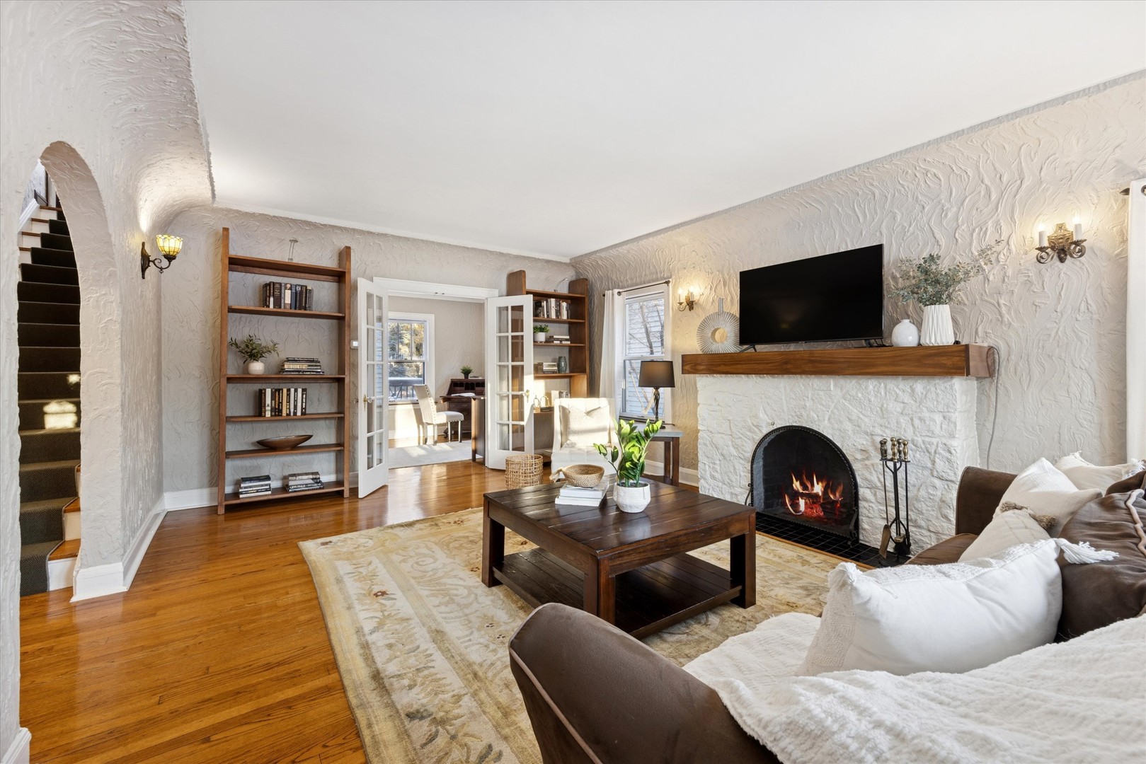 579 Lee Street, Glen Ellyn, IL 60137