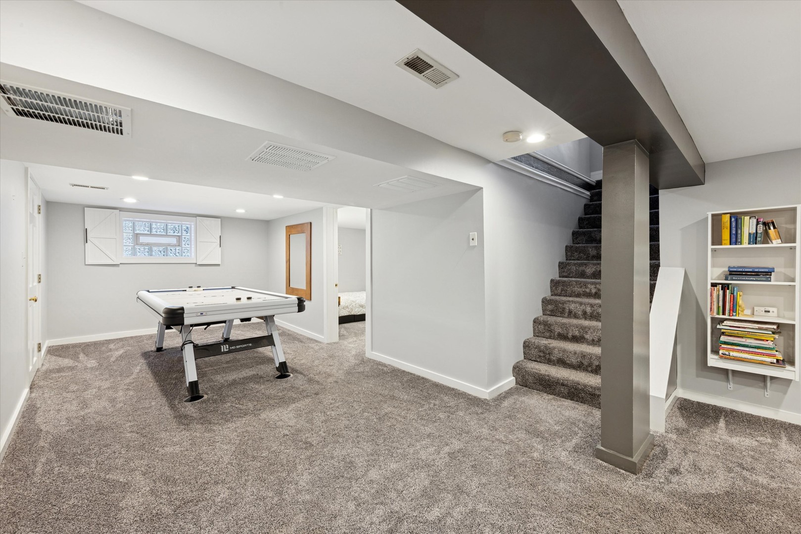 579 Lee Street, Glen Ellyn, IL 60137