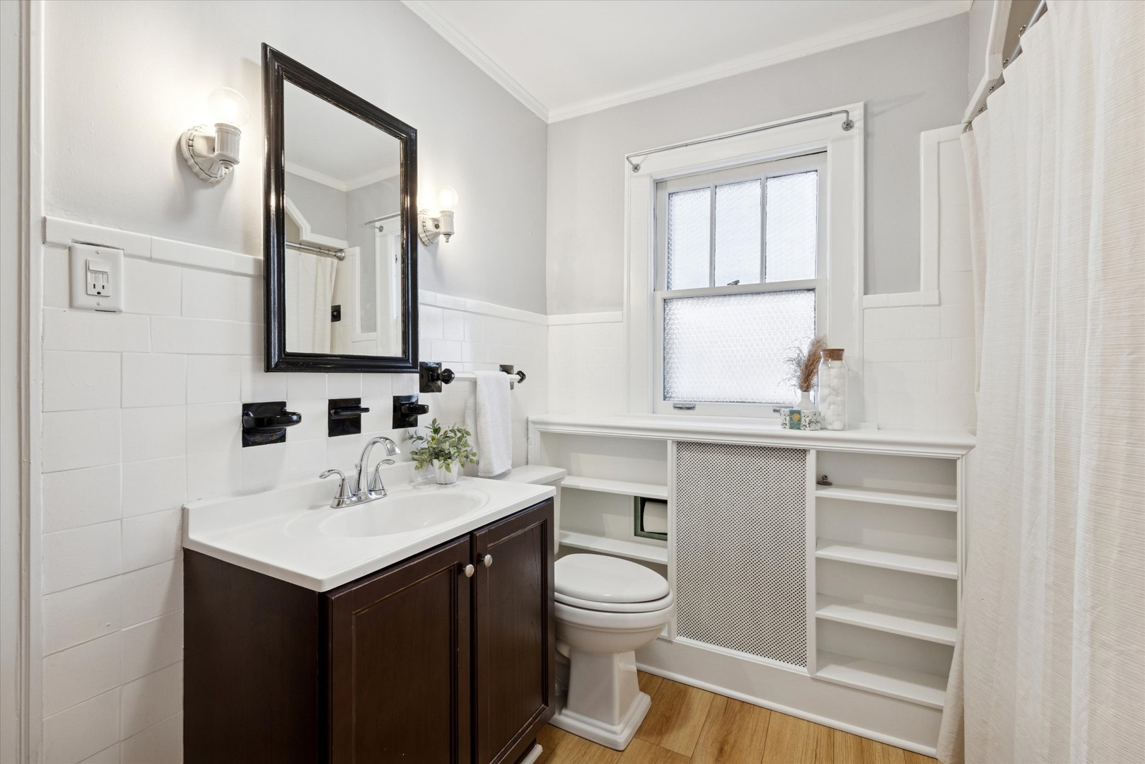 579 Lee Street, Glen Ellyn, IL 60137