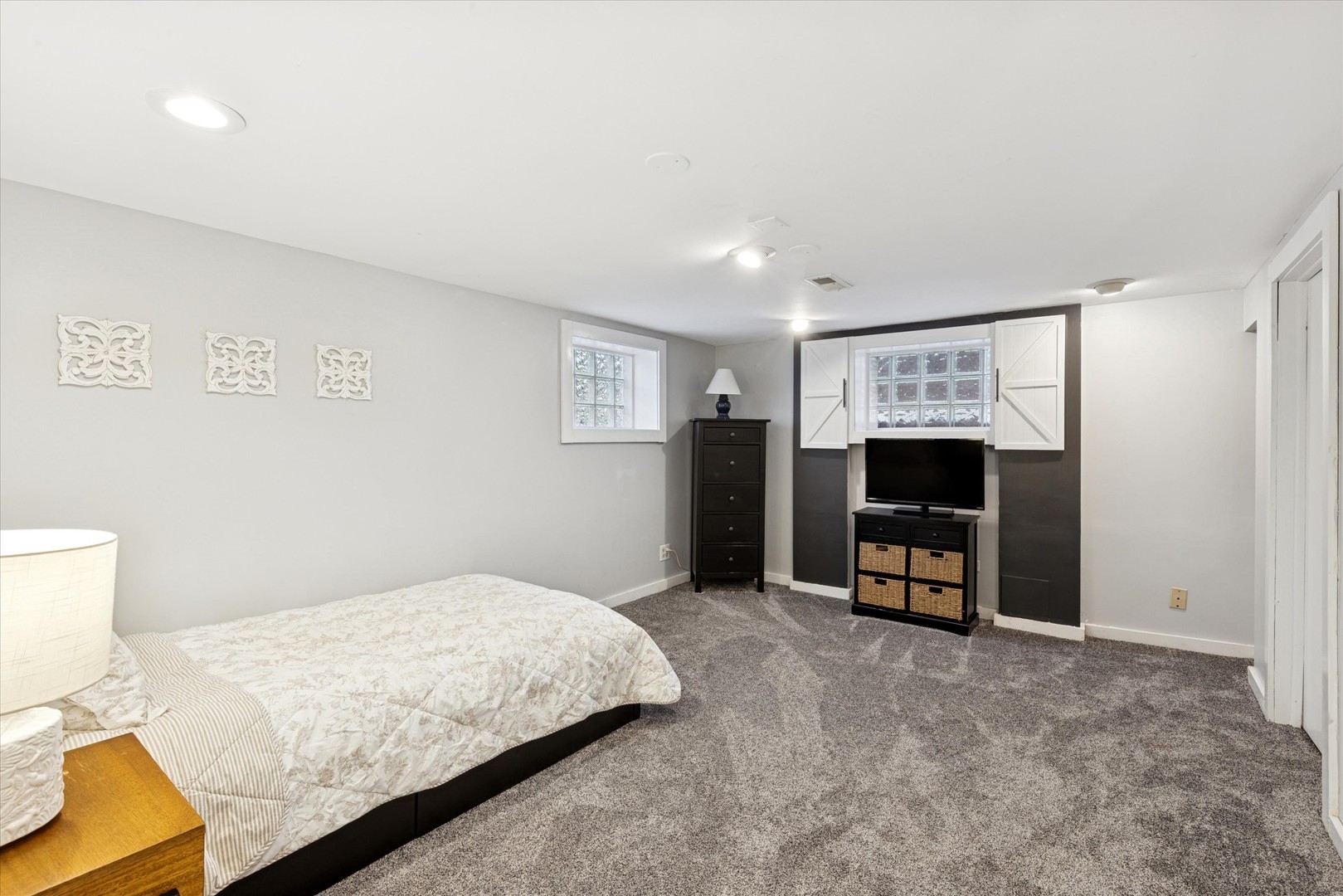 579 Lee Street, Glen Ellyn, IL 60137