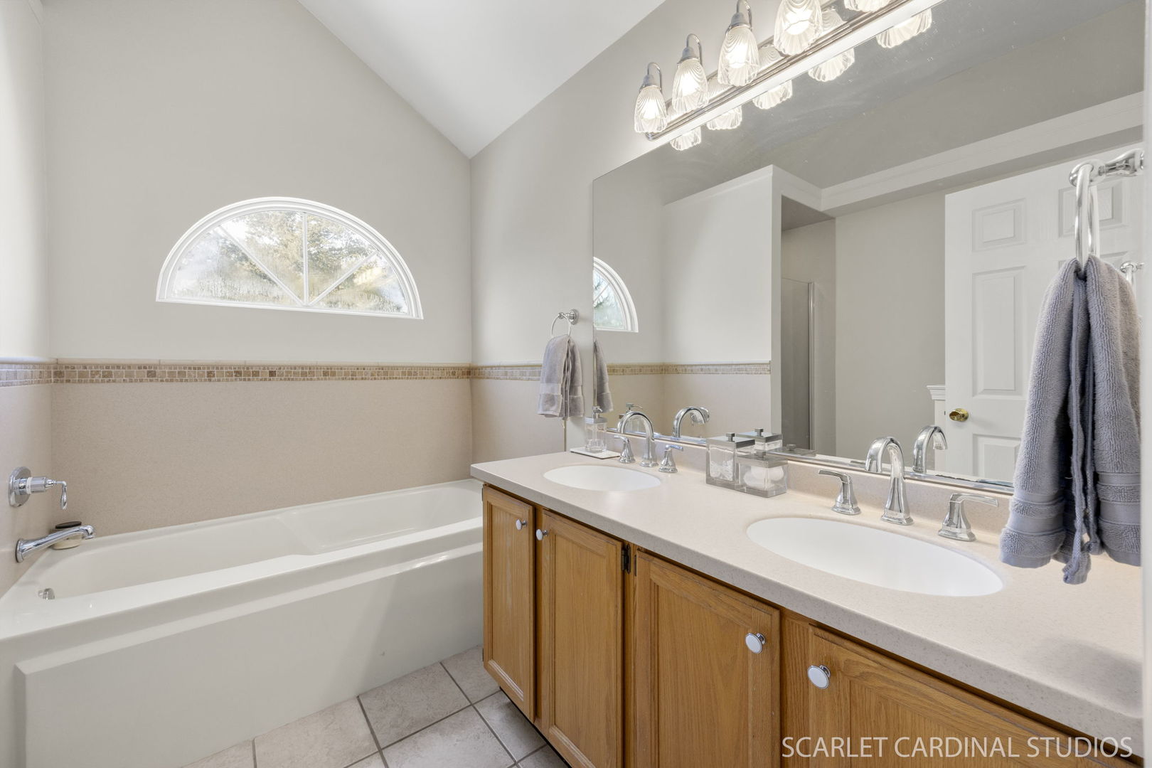 23 Westmoor Court, Aurora, IL 60502