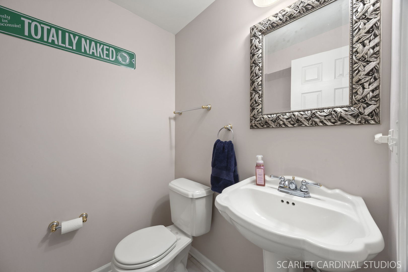 23 Westmoor Court, Aurora, IL 60502