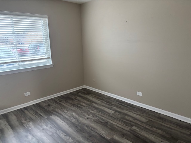 9388 Bay Colony Drive #1S, Des Plaines, IL 60016