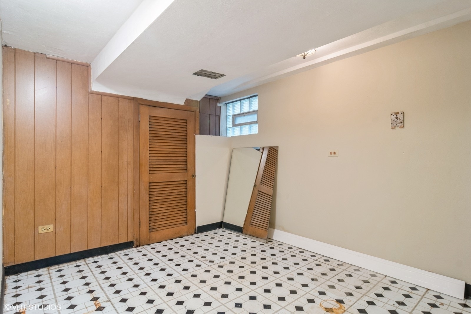 7250 S Wood Street, Chicago, IL 60636