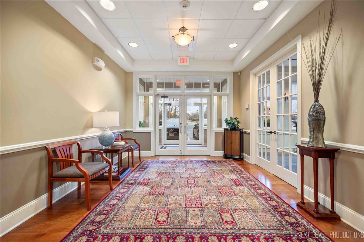 400 Knoll Street #C, Wheaton, IL 60187